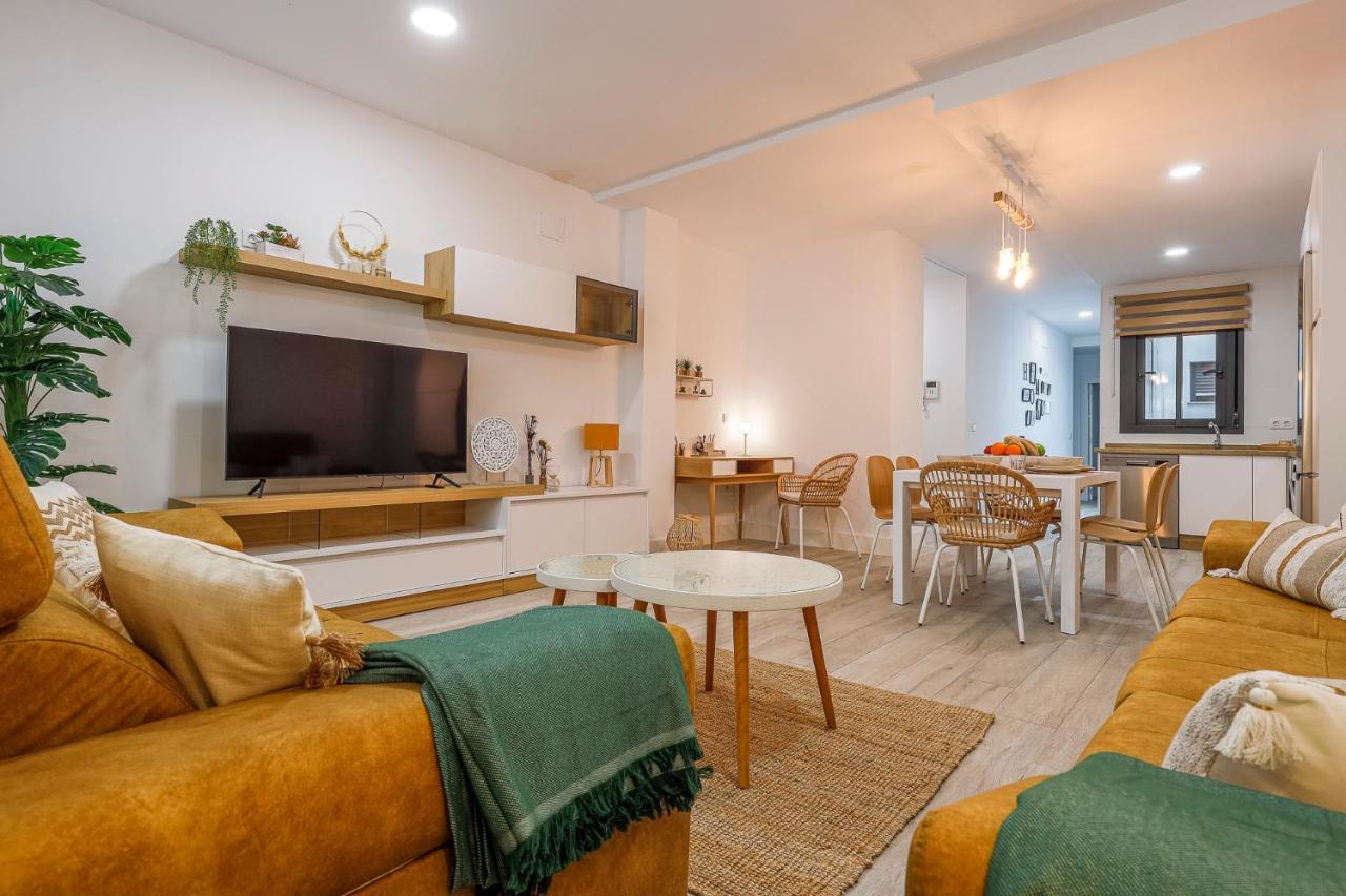 Family Suit Principal Encantos De Sevilla 外观 照片