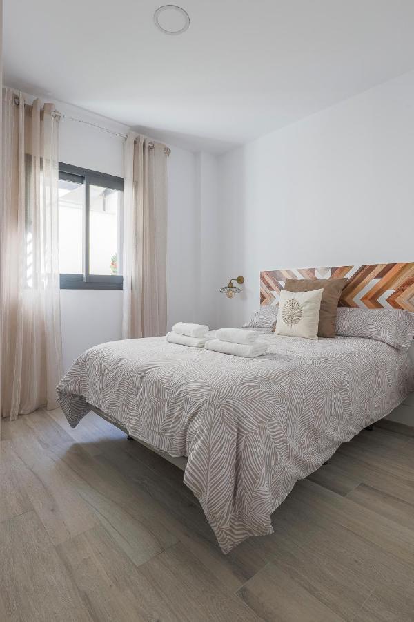 Family Suit Principal Encantos De Sevilla 外观 照片