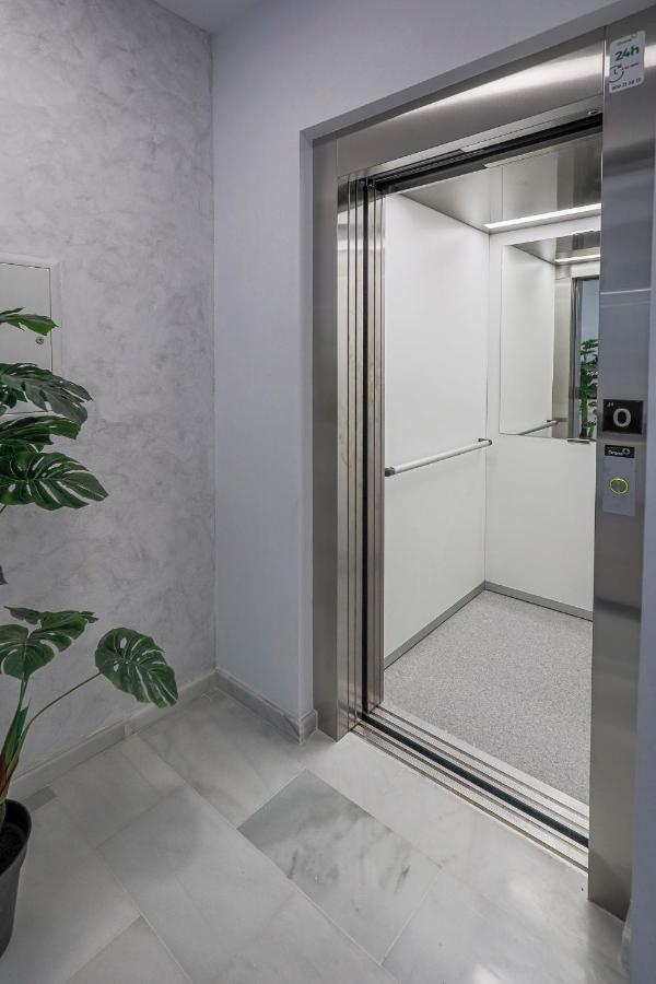 Family Suit Principal Encantos De Sevilla 外观 照片