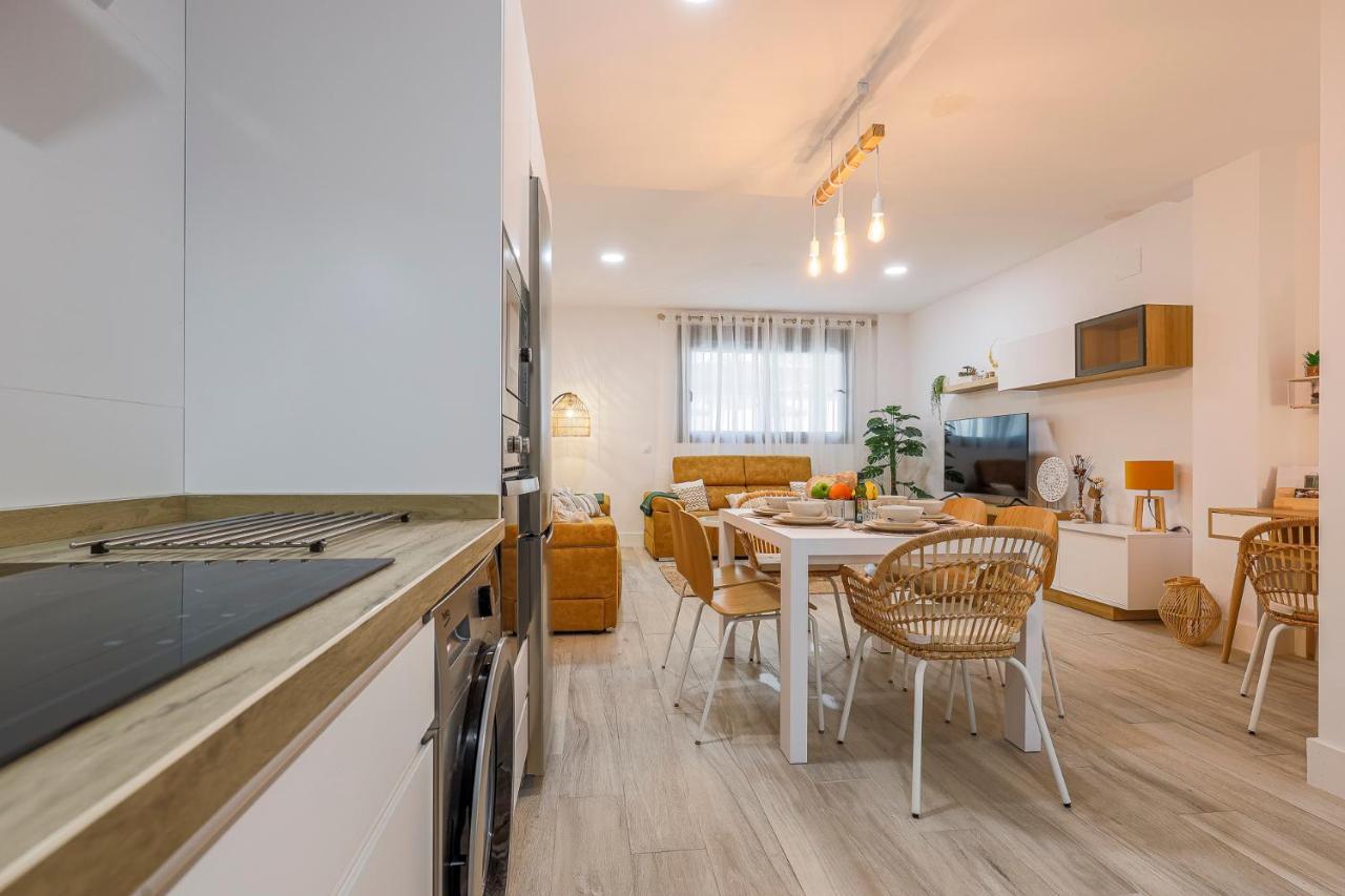 Family Suit Principal Encantos De Sevilla 外观 照片