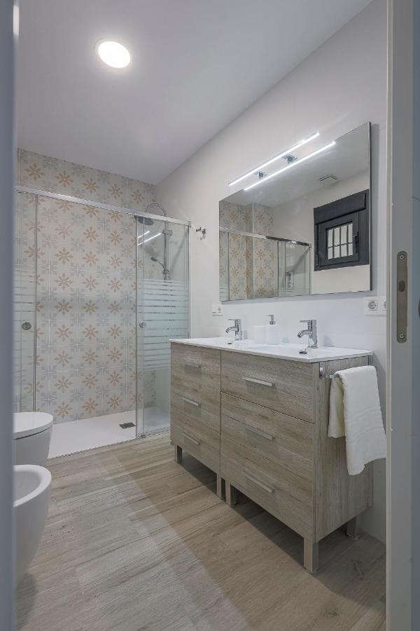 Family Suit Principal Encantos De Sevilla 外观 照片